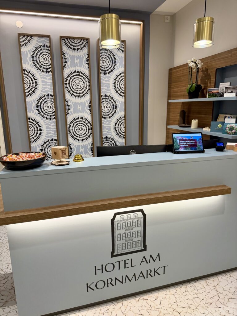 Rezeption im Hotel am Kornmarkt